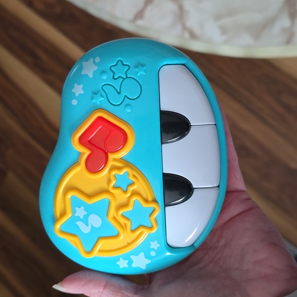 3 Electronic Infant Toys - Picture 3 of 8